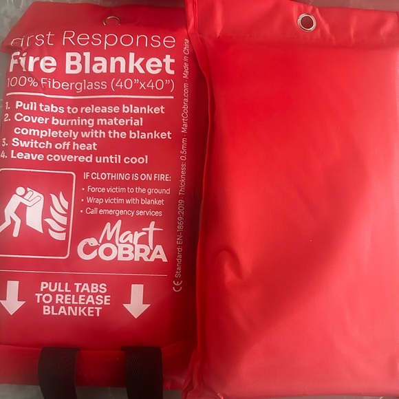 New Emergency Fire Blankets (4) - Picture 2 of 4